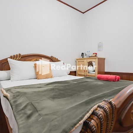 Langkar Guest House Syariah Mitra Reddoorz Samarinda Exterior foto