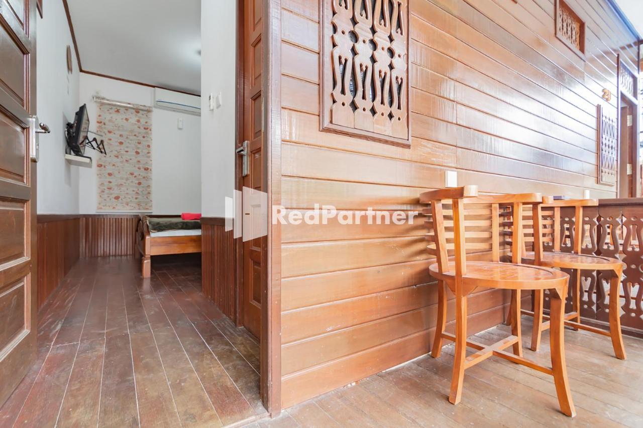 Langkar Guest House Syariah Mitra Reddoorz Samarinda Exterior foto